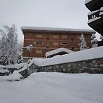 La Dent Du Villard Hotel